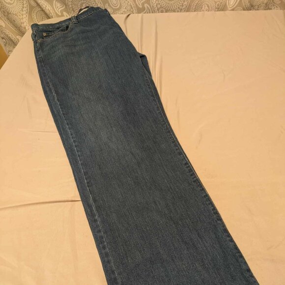 L.L. Bean's Mens 42x 34 Standard Fit 5 Pocket Dark Wash Denim Jeans - Picture 14 of 14